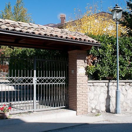 Appartamenti De Sanctis Віллетта-Барреа Екстер'єр фото